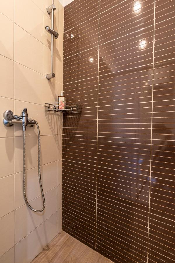 Apartment Anitea Pula Bagian luar foto