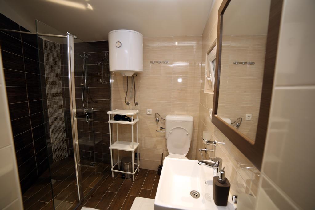 Apartment Anitea Pula Bagian luar foto